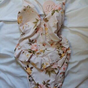 P2F Women's One-Piece Movement Swimsuit  Floral Openback Size M NWT